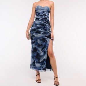NWOT Strapless Ruched Mesh Maxi Dress